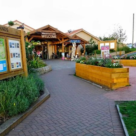 ホテル The Fishing Boat Port Seton エクステリア 写真